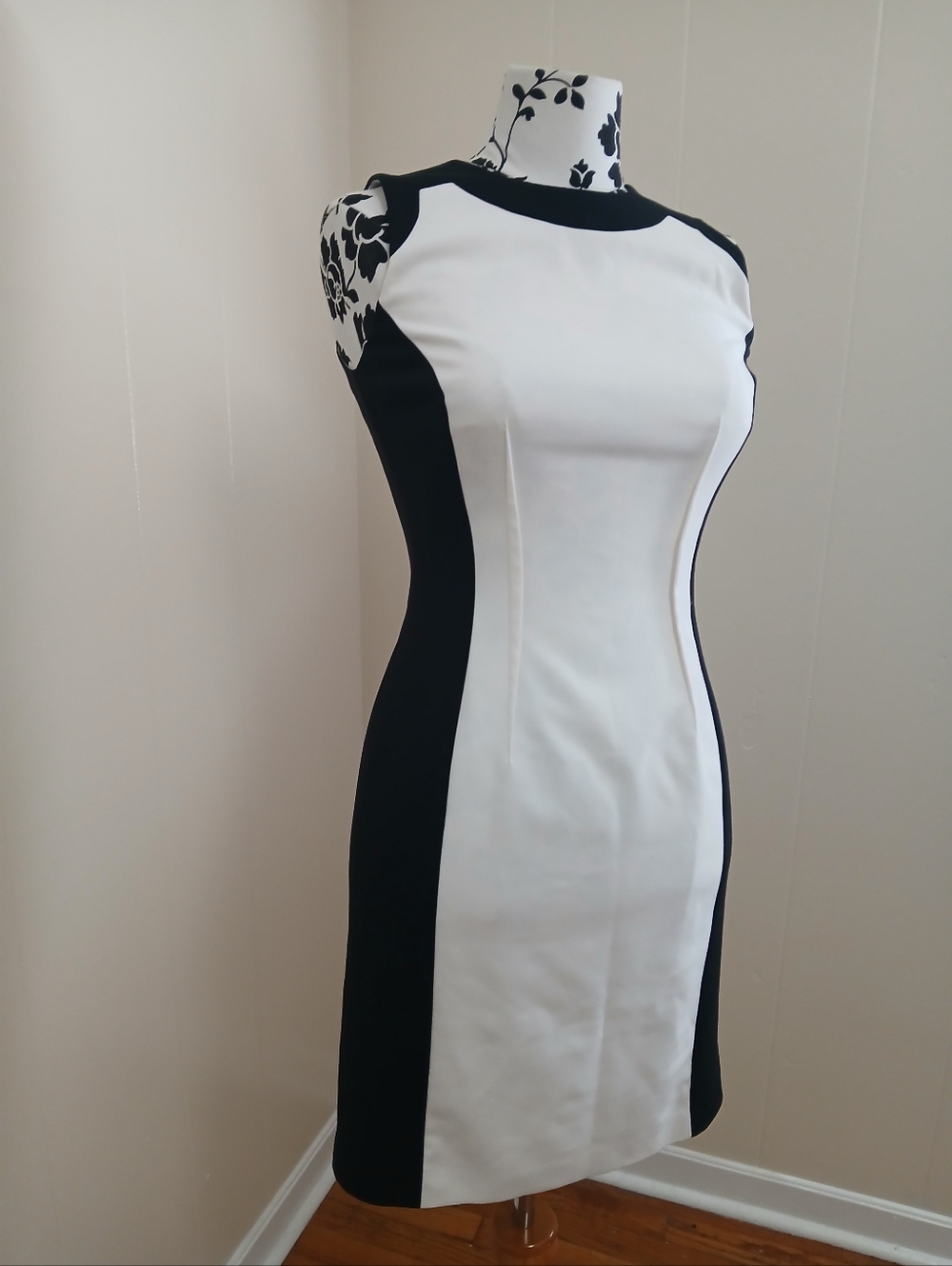 Calvin Klein Black & White Sheath Dress - Classic Contrast
